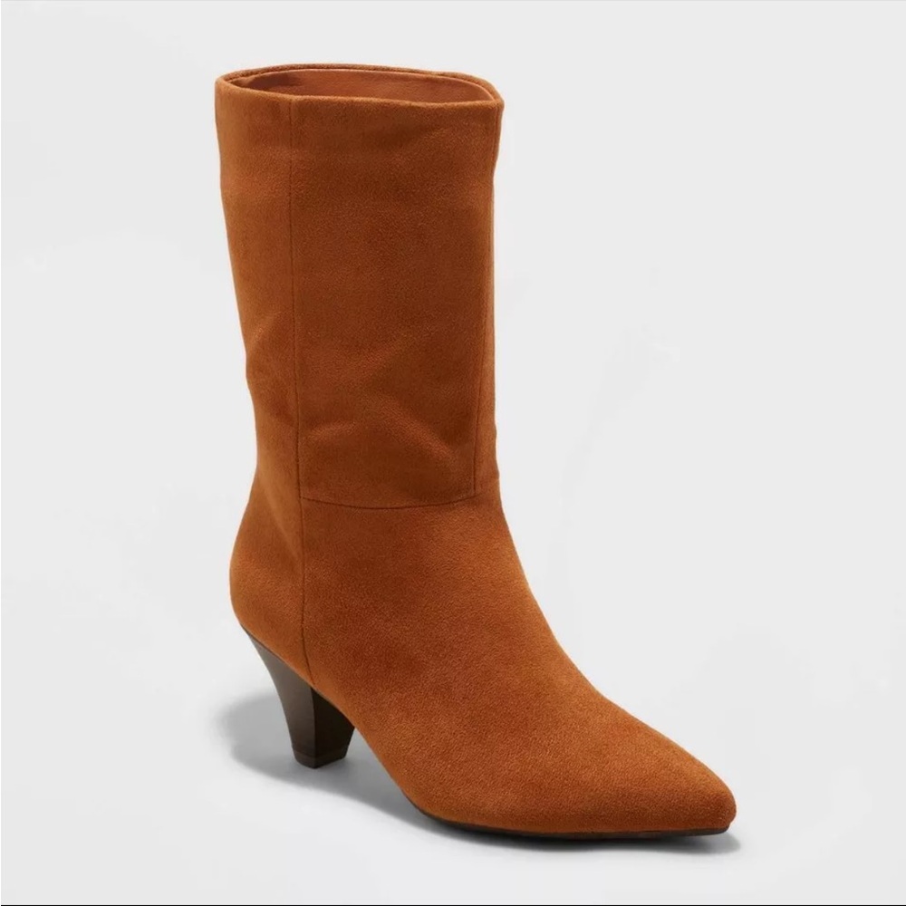 Women's Tan Suede Boots